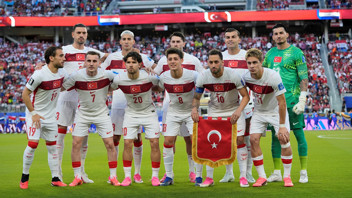 Dünya Kupası'ndaki Türkiye-ABD maçını yönetecek hakem belli oldu
