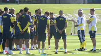 Fenerbahçe'nin Avusturya kampı kadrosu belli oldu! Vedat Muric...