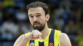 Fenerbahçe, Sertaç Şanlı ile 1 yıllık sözleşme imzaladı
