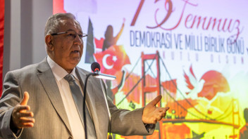 15 Temmuz anmasına rektörün gözyaşları damga vurdu
