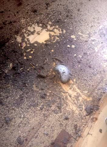 Gökyüzünden düşen buz kütlesi evinin çatısına çakıldı! Gerçek sonradan ortaya çıktı - Resim: 3