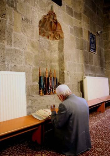 Tarihi camiler Ramazan’a hazır	 - Resim: 2