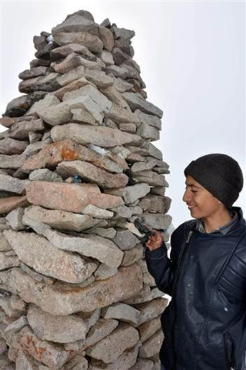 Van'da taş üstüne taşın gizemi - Resim: 2