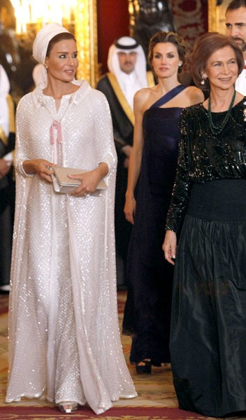 Dünya onları konuşuyor Katar Emiri'nin eşi Sheikha Moza kimdir - Resim: 3