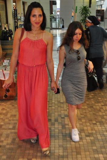 Zehra Çilingiroğlu'nun ilginç tarzı - Resim: 4