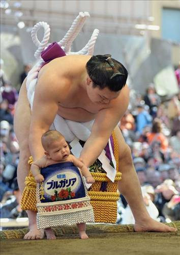 Diri diri çarmıha gerdiler! - Resim: 2