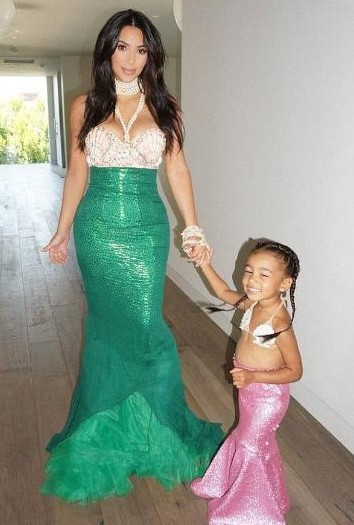 Kim Kardashian minik oğlu Saint'in ilk fotoğrafı - Resim: 4