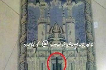 Namaz kılarken dikkat seccadelerin üzerindeki gizli tehlike - Resim: 4