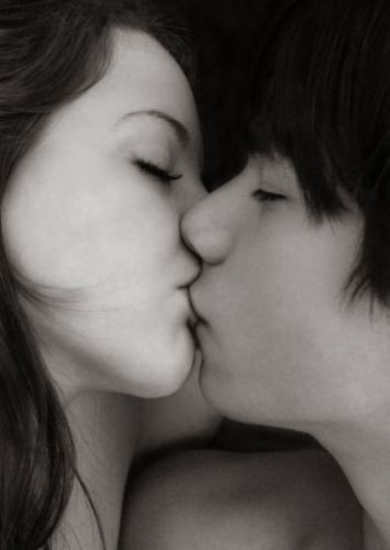 İlginç öpüşmeler  - Resim: 1