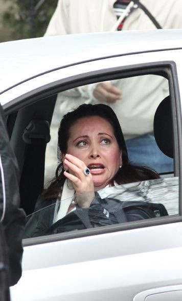 Genç kız acı içinde böyle kıvrandı! - Resim: 3