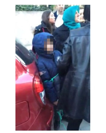 Sosyal medya bu görüntüleri konuşuyor vicdansız anne! - Resim: 2