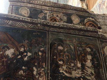 Tarihi rezalet! Trabzon'daki Sümela Manastırı’nda fresklerin suratları parçalandı - Resim: 4