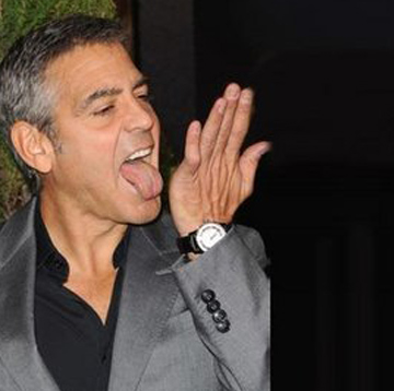 Ünlü oyuncu avucunu yaladı - Resim: 2