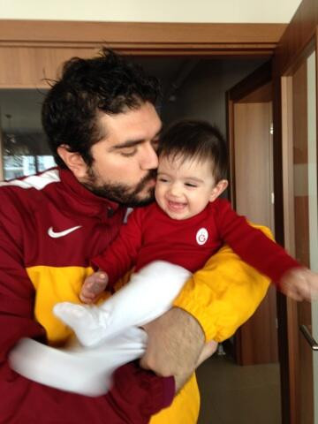 Rasim Ozan Kütahyalı eşi ve çocukları - Resim: 1