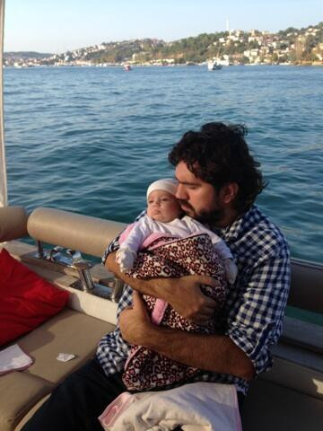 Rasim Ozan Kütahyalı eşi ve çocukları - Resim: 4