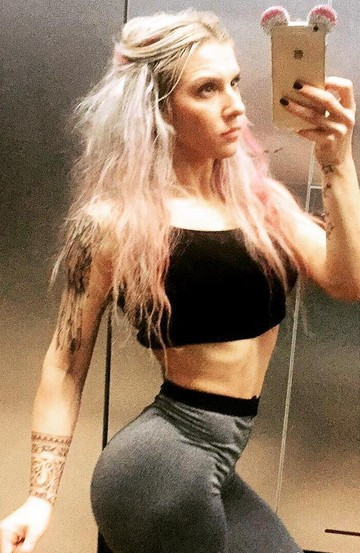 Elif Şadoğlu kimdir Survivor kızının olay vücut resimleri! - Resim: 1