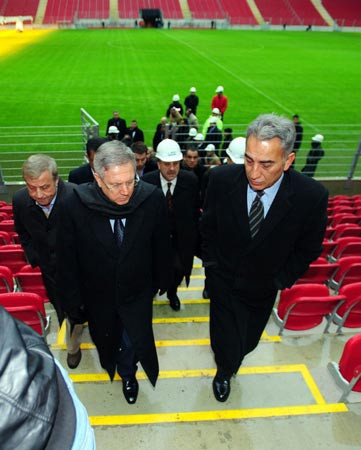 Türk Telekom Arena'nın özel konukları - Resim: 2
