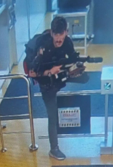 TUSAŞ'a saldıran teröristlerin görüntüsü ortaya çıktı! Bakan Yerlikaya duyurdu: İkisi de öldürüldü - Resim: 1