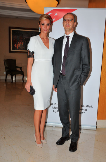 Gül Gölge-Murat Saygı boşanıyor! Mesaj skandalı yuva yıktı - Resim: 3