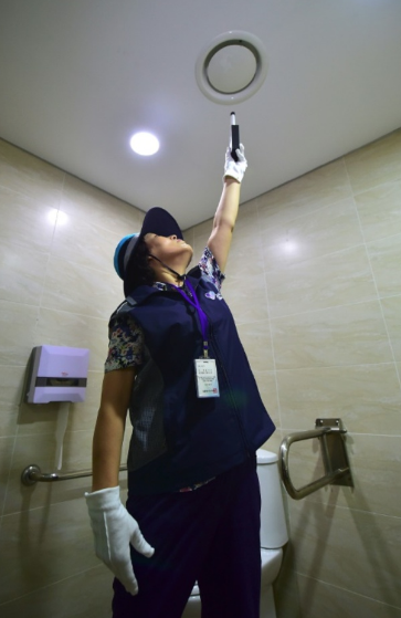 Yaylıyor dikkat! Kadınları gizli gizli çekip cinsel içerikli... - Resim: 4