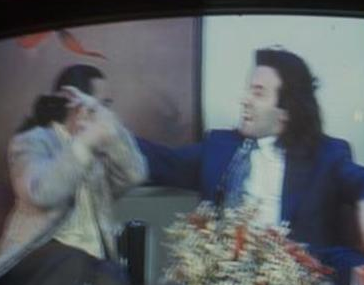 Canlı yayında bir anda tükürünce... - Resim: 4