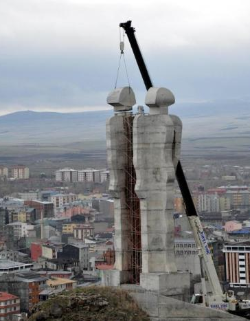 İnsanlık Anıtı artık yok! - Resim: 1