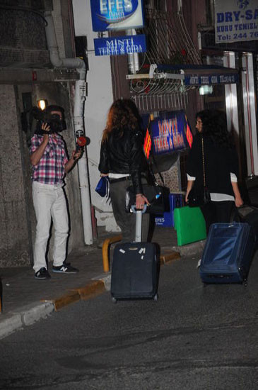 Önce tokat attı, sonra kahkaha attı! - Resim: 1