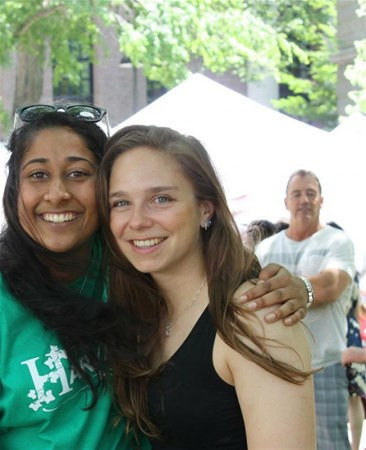 Gören dönüp bir daha bakıyor anlayabilene aşk olsun - Resim: 4