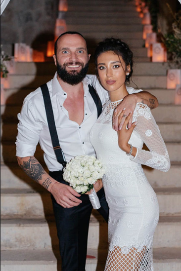 Mevlitte mini elbise giydi olay oldu! - Resim: 4