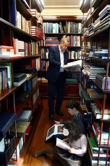Cumhurbaşkanı Erdoğan'ın fotoğrafı satışa çıktı! İşte o Ara Güler imzalı fotoğrafın hikayesi - Resim: 8