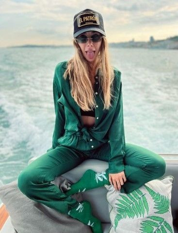 Şeyma Subaşı'nın elbisesinin fiyatını duyanlar şok geçirdi! Melisa'nın o fotoğrafı dikkat çekti - Resim: 1