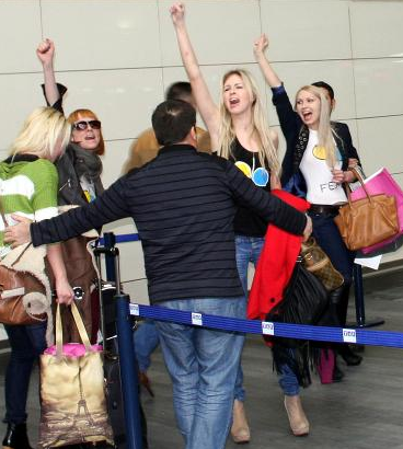 Polis FEMEN'e böyle müdahele etmiş - Resim: 3