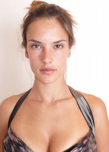 Dünyaca ünlü modellerin makyajsız hali - Resim: 1