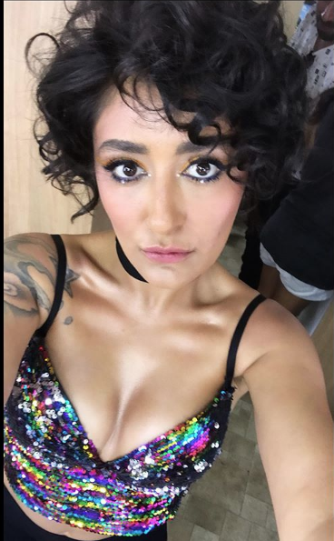 Konserinde orta parmak işareti yapıp olay olmuştu! Melek Mosso'nun şok savunması - Resim: 4