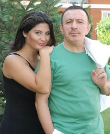 Mustafa Topaloğlu'nun eşinden kötü haber geldi! Duyanlar hastaneye koştu! - Resim: 2