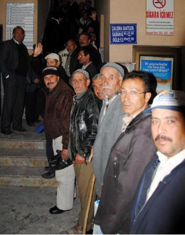 Bakan kuyruğu tatlıya bağladı - Resim: 2