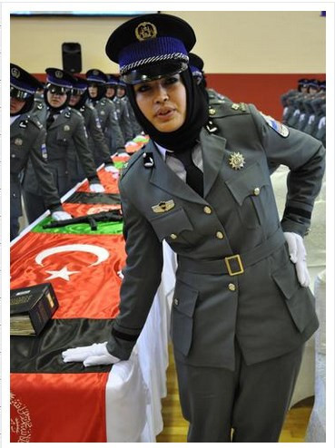 Afgan kadın polisler Sivas'ta mezun oldu - Resim: 3