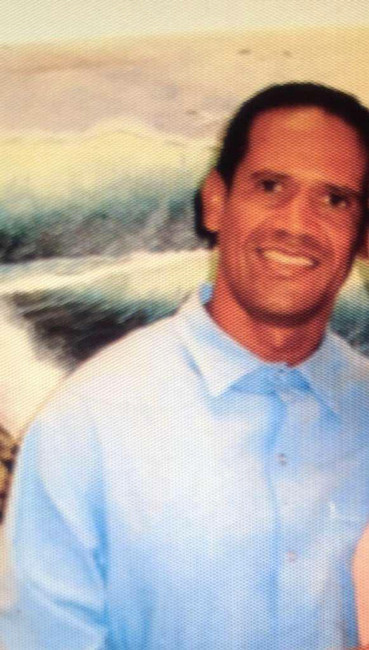 Kadın gardiyan yıllar boyunca erkek mahkumu para karşılığı... - Resim: 3