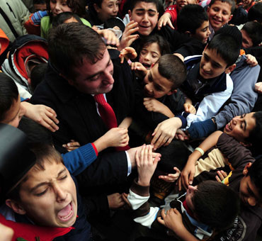 Korumalara harçlık hücumu - Resim: 1