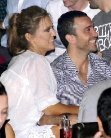 Yeni sevglisi ile el ele görüntülendi - Resim: 1