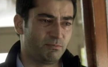 Hüngür hüngür ağlayan ünlü erkekler - Resim: 4