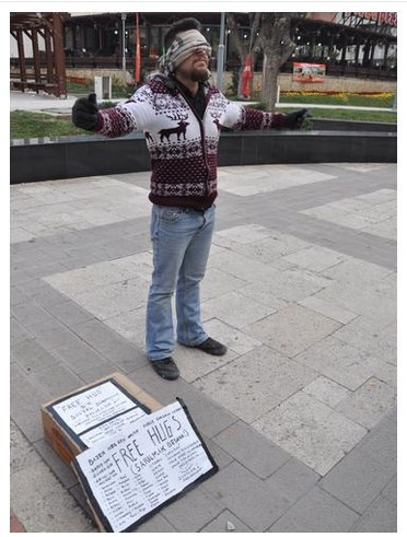 Bedavaya sarılmaya ilginç tepkiler - Resim: 2