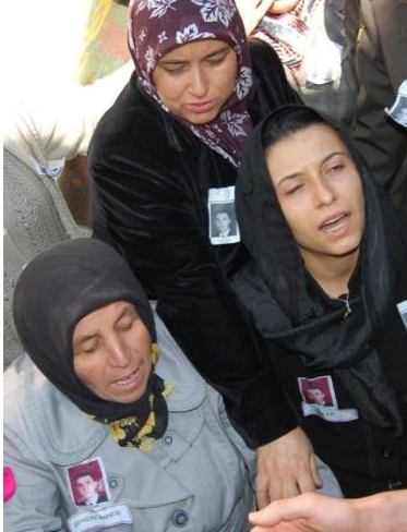 10 binler şehidini böyle uğurladı - Resim: 4