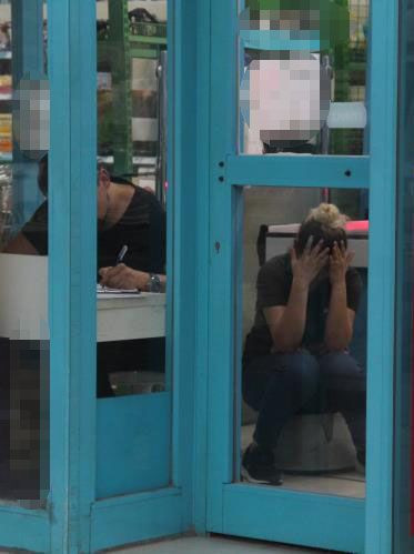 A101 Market'te kan donduran olay! Kayınvalide oğlunun öldürdüğü gelini için ağıt yaktı - Resim: 1