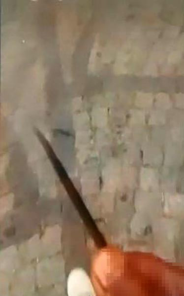 O evdeyken 'Oğuz' geldi! 12 bıçak darbesiyle eşini öldürdü, kayınbaba şikayetçi olmadı - Resim: 0