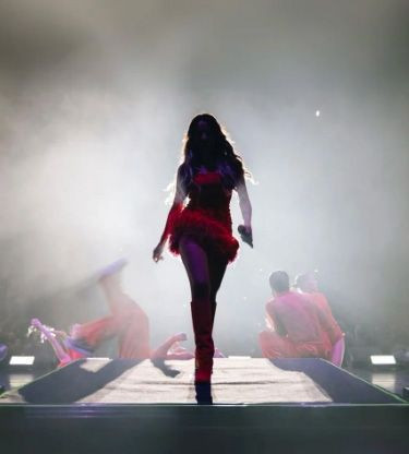 Hadise'nin duygusal anları: Sahnede gözyaşlarını tutamadı - Resim: 2