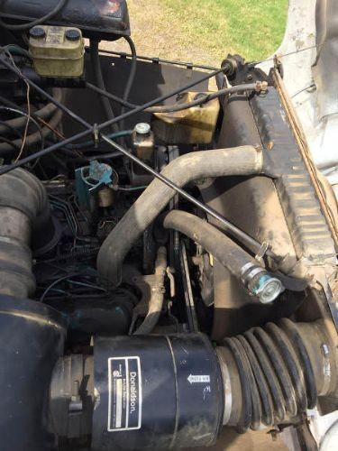 Okul otobüsünü saraya çevirdiler - Resim: 4