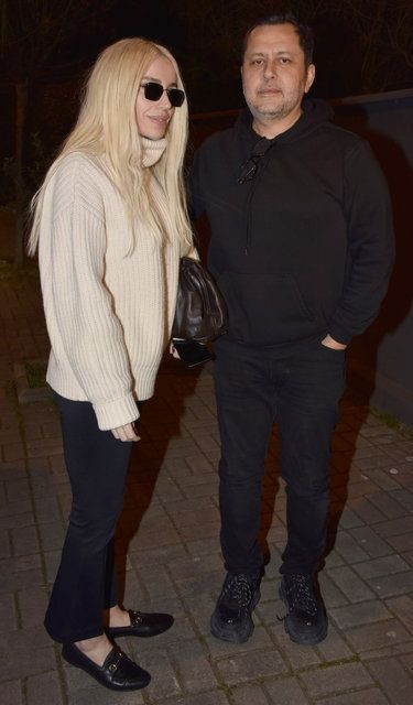 Gülşen'den olay açıklamalar! 'Ülkeme her döndüğümde toprağı öpesim geliyor' - Resim: 1