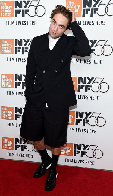 Robert Pattinson galaya öyle bir halde geldi ki görenler şok oldu! Belden aşağısı... - Resim: 3