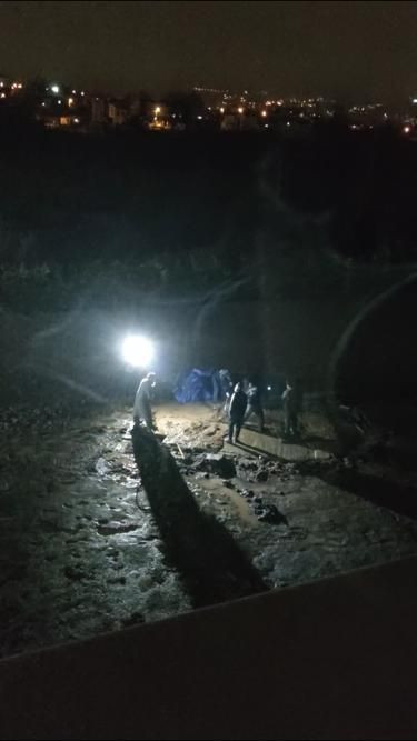 Cemaat liderinin cenazesi mezardan çıkarıldı müritler ile polis arasında arbede çıktı - Resim: 3